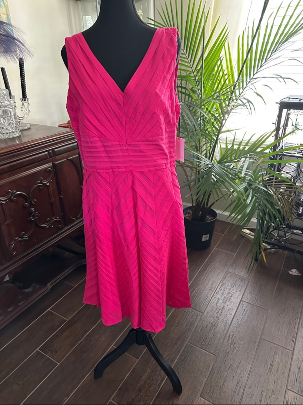 Calvin Klein Pink V-Neck Pleated Waist A-Line Maxi Dress